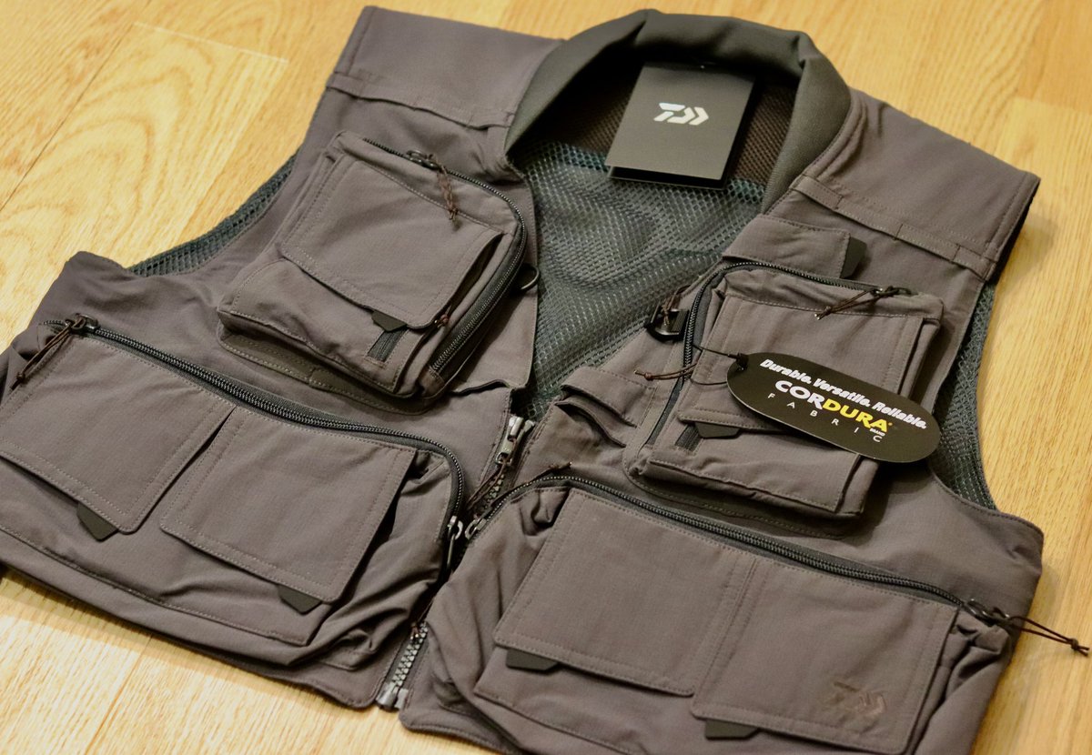 気づけば5月。時の流れは早い。。。
以前からずっと気になっていたKawatonboさんのランディングネットコードを購入させていただきました☺️素敵すぎる✨
そして、DAIWAのフィッシングベストも🤣
好きなものに包まれる喜び🥹
もう準備万端！今すぐ渓流に行きたい！
解禁まで、あともう少し...😇