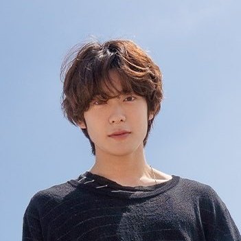 Jaehyun's long and fluffy hair is something that can be so personal