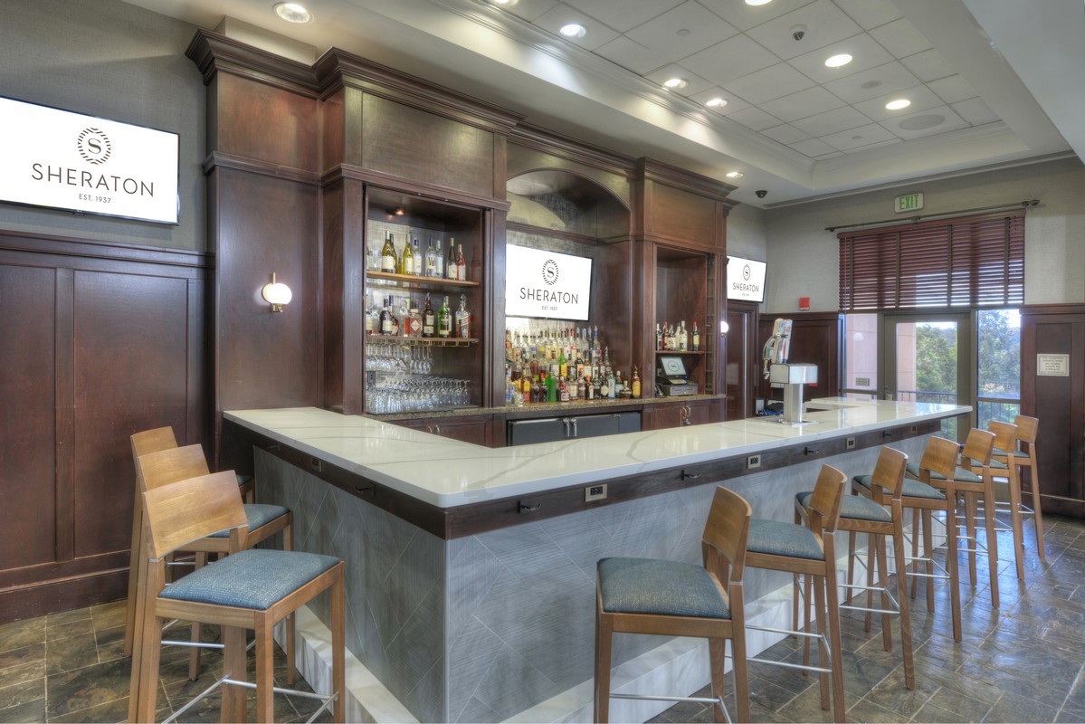 SheratonBWI's tweet photo. Explore Maryland like never before with Sheraton Baltimore Washington Airport Hotel. Book now: https://t.co/zeMEXg5ZHH #SheratonBWI #MarylandTravel #OldLineGrill #EventSpace #FitnessCenter #IndoorPool https://t.co/GOCQjATz1N
