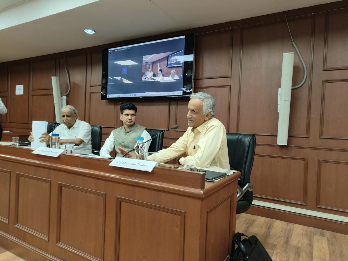 ccsindia's tweet photo. 🎓@ccsindia and Centre for Transparency and Accountability in Governance (CTAG), @NLUDofficial organized a three session #paneldiscussion on “Power to the People: Strengthening Public Service Guarantee Laws in India” on 29 April 2023.

#CCSIndia #RuleofLaw #lawtwitter https://t.co/a3nKKLzC2h