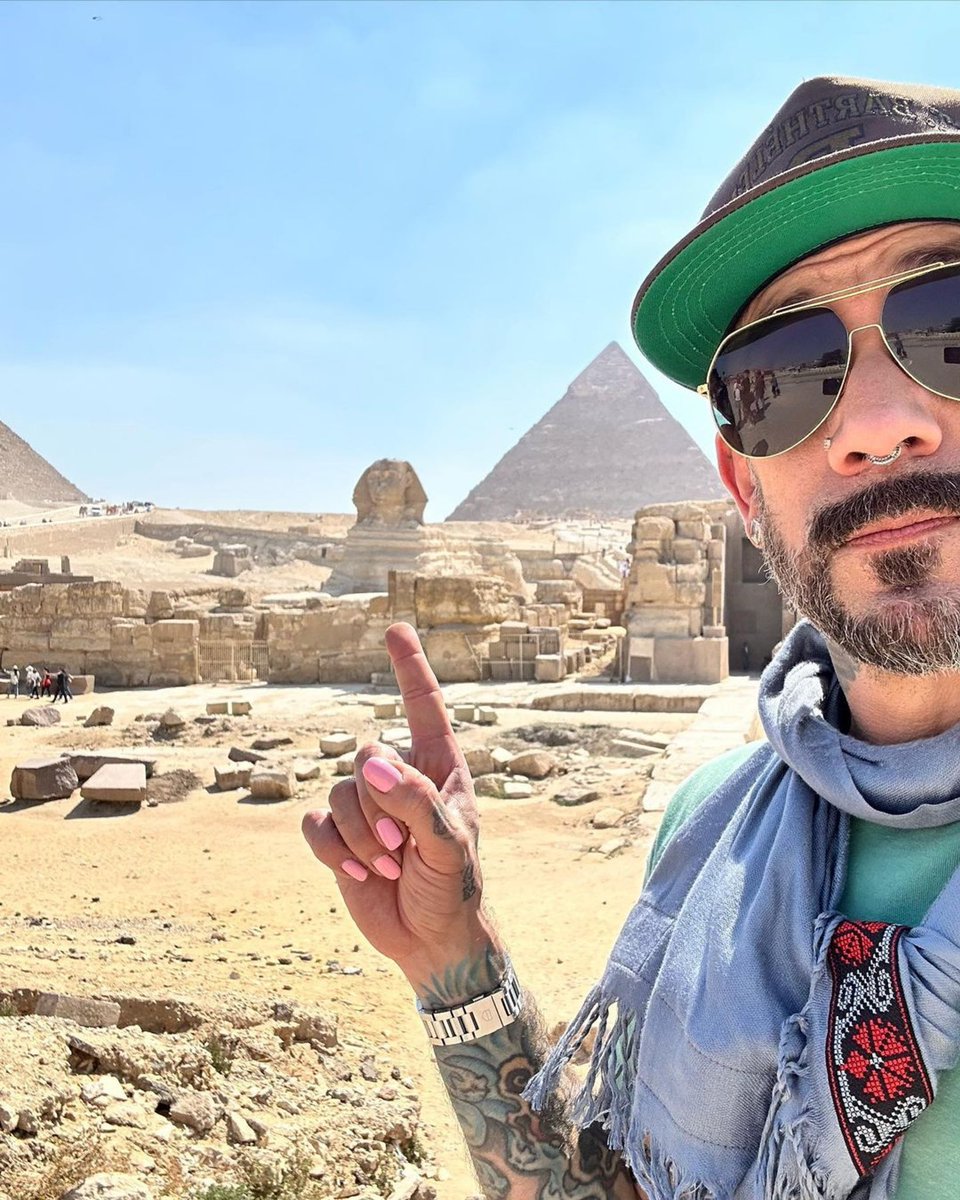 aj_mclean's tweet photo. This amazing place has been a bucket list stop for me my whole life. Ever since I saw raiders of the lost ark I have been obsessed with Egypt! The history, culture, people, the food and hoping to see the pyramids up close. https://t.co/bMOJ7zkkIS