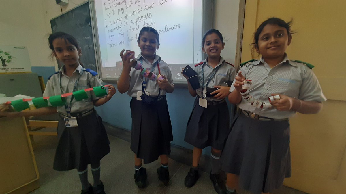 SumedhaSimba's tweet photo. Class 4 A children participated eagerly in newspaper activity- making snake with paper glasses https://t.co/FnPz92x9LA