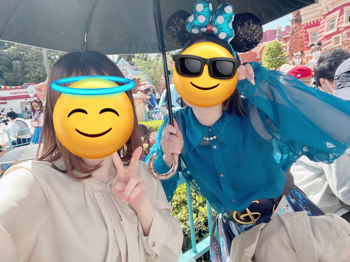 D_kyo05's tweet photo. 久々姉妹ディズニー🏰💕
朝遅刻して合流したの午後🤫←

そしてミキミニちゃんにお祝いしてもらえた~可愛いいいい😭💕※誕生月という事でシールもらいました https://t.co/v0rgxW9Eef