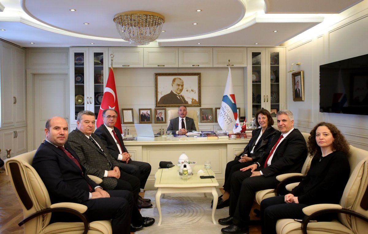 aicuni2007's tweet photo. Üniversitemizde İki Bölüme #FEDEK Tarafından Kurum Ziyaretinde Bulunuldu @AhalikKarabulut
Ayrıntılar: https://t.co/ZobqAMRsYH
#AğrıİbrahimÇeçenÜniversitesi #BiliminSevgiyleBütünleştiğiÜniversite #FenEdebiyat #Tarih #TürkDiliveEdebiyatı #akreditasyon https://t.co/kPFYQRx2lW