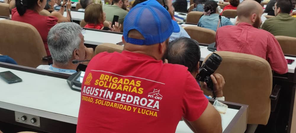 Diferentes organizaciones de izquierda con mensajes a favor del pueblo cubano en el Encuentro Internacional de Solidaridad con #Cuba 

#AlaPatriaManosYCorazón 
#SolidaridadVsBloqueo