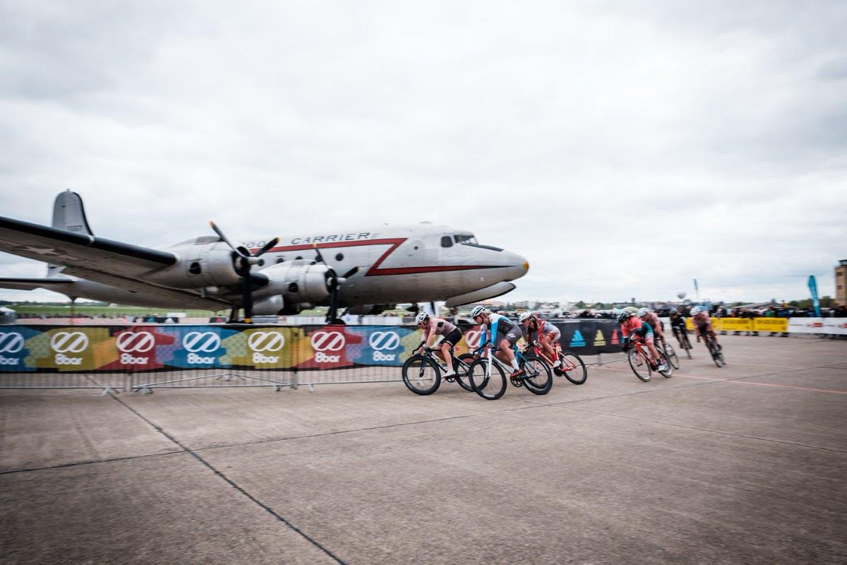 In wenigen Tagen ist es soweit: VELOBerlin. Das Fahrradfestival erwartet über 200 Aussteller und tausende  Fahrradfans im Hangar 4 und auf dem Vorfeld. Wir freuen uns auf ein informatives wie unterhaltsames Rad- und Rahmenprogramm: thf-berlin.de/aktuelles/nach… (Foto: Sebastian Hofer)