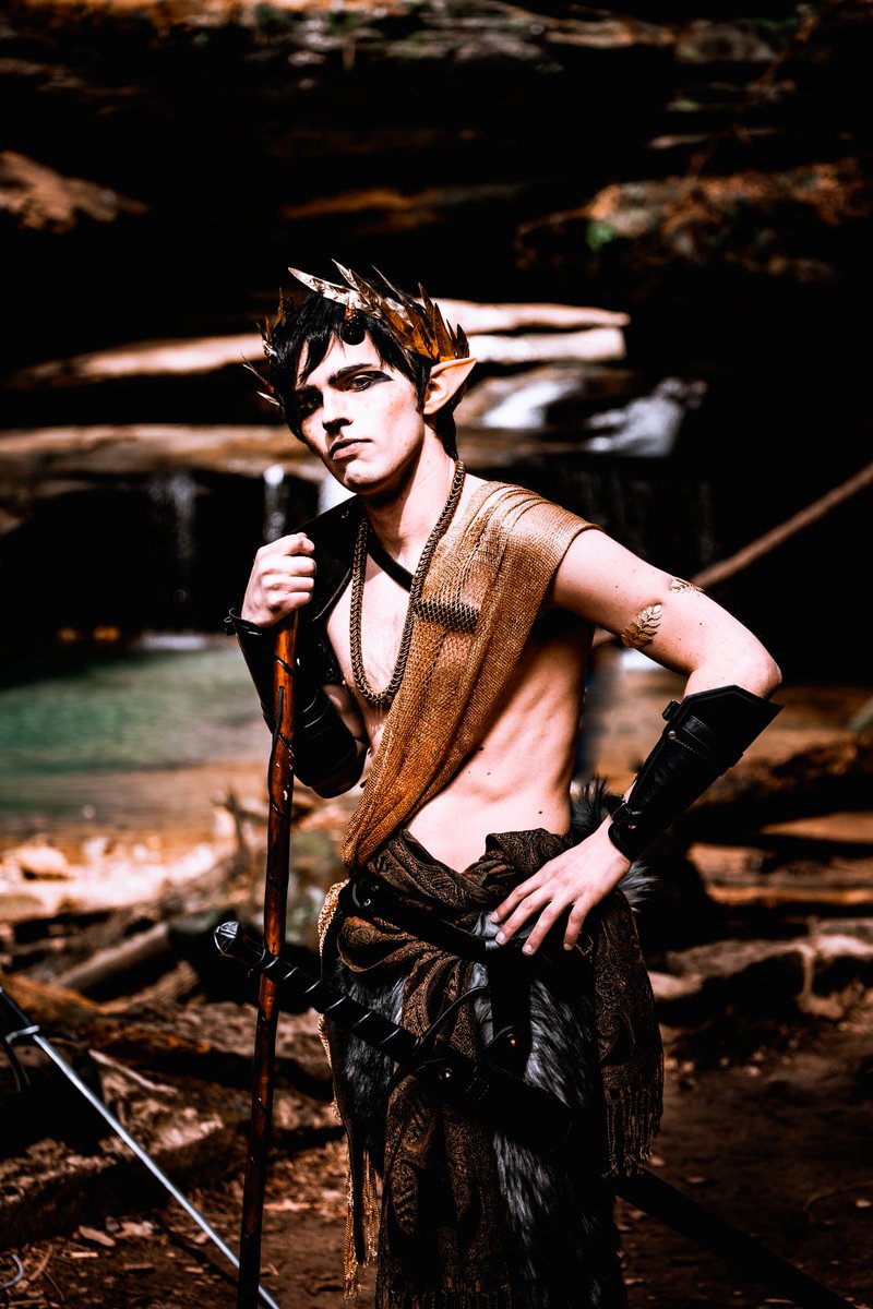 crimsonhawkecos's tweet photo. Would you like to make a deal?
📷: ming.of.mings (ig)
Ears: @madhousefxstudio
Hooves: @ChaosCostumes
#fae #faecosplay #dnd #dndcosplay #satyr #satyrcosplay #dndoc #larp #larpcostume #fakeprop #warlock #fey #malemodel #fantasycreature #fantasy #cosplay #faeprince #renfaire https://t.co/reLf5lZi64