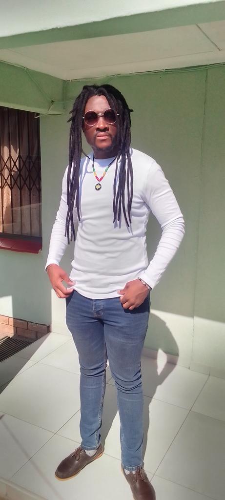 Trinityhim3's tweet image. let love rule an not complicate💚💛❤one love
its TRINITY here....blessed love🔥🔥