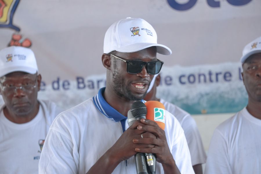 AgirLMT's tweet photo. #AgirPetiteCote #TeamEurope ,
Enda Energie est à Bargny.
18 septembre 2022  · Dakar  ·
On l'a fait, une belle mobilisation de plus 500 personnes pour nettoyer la plage du quai de pêche de Bargny dans le cadre du #UEBeachCleanUp 2022. 1/4 https://t.co/BoXy6LL25R