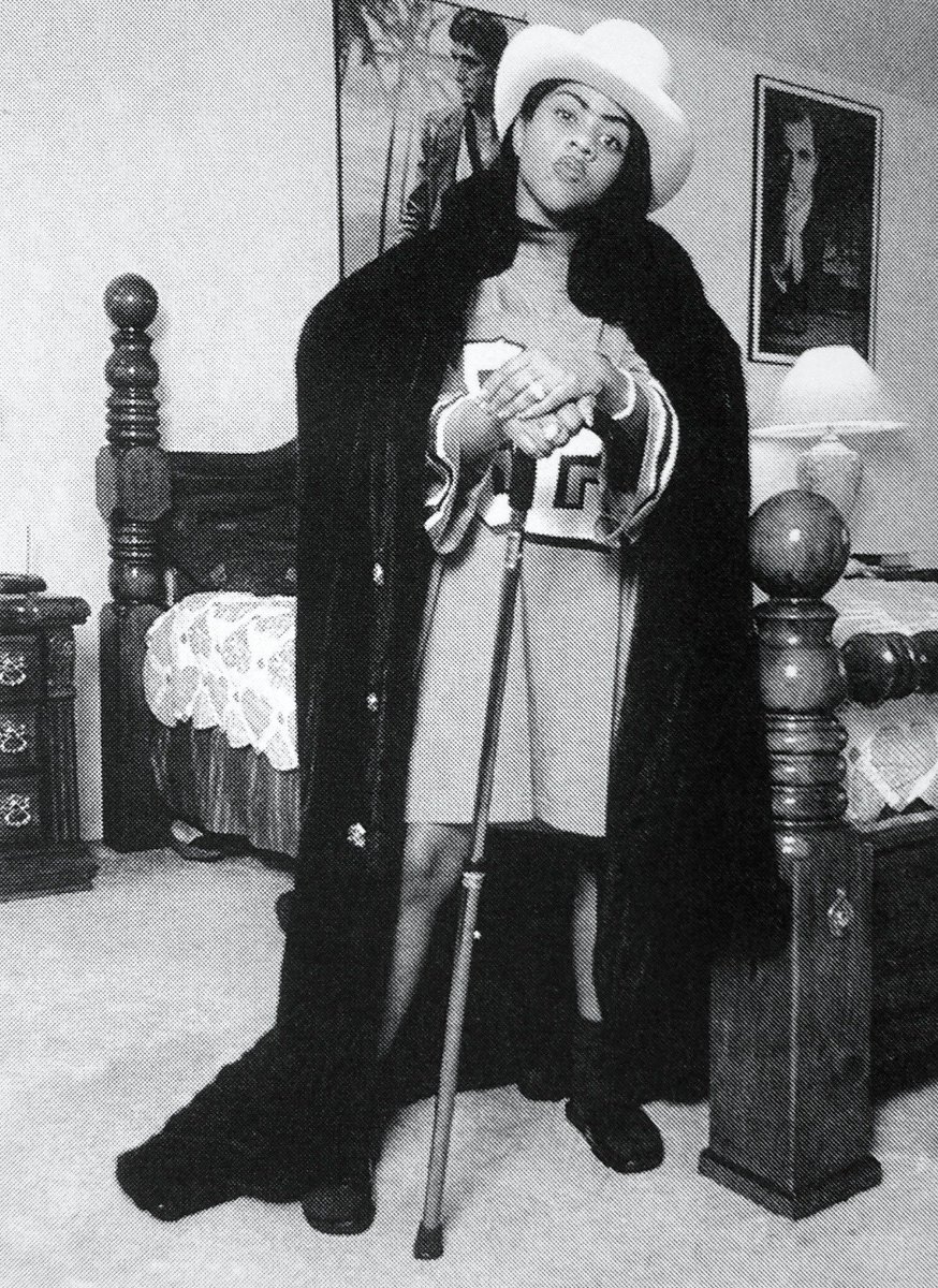 AfterSchool on Twitter "Lil Kim pictured in Biggie Smalls clothing and