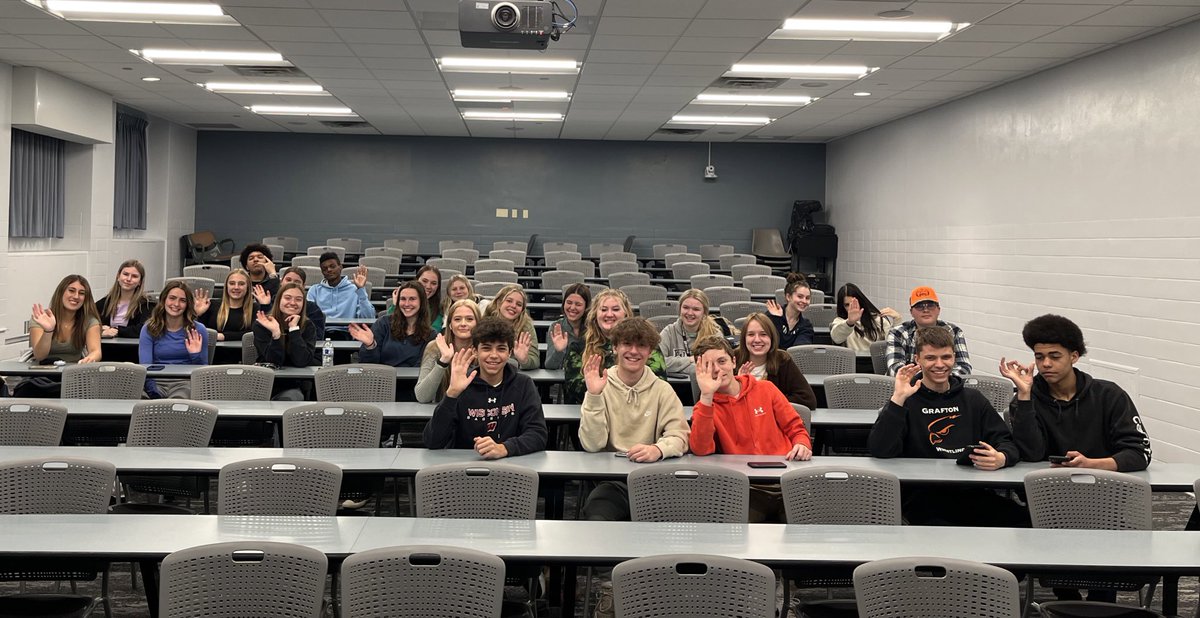fgrant86's tweet photo. @GraftonHISchool PLTW students excited to experience @MarquetteU gross anatomy lab and neuroscience presentation! https://t.co/r17b5JdbE5