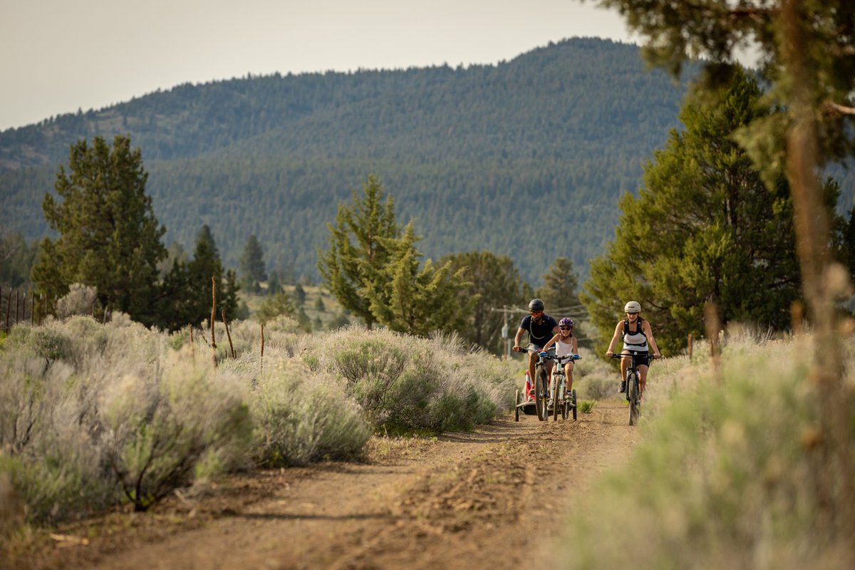 The OC&amp;E State Trail is the perfect ride for the entire family. This #RailsToTrails route is mostly flat, easily accessible, and offers a variety of terrain and scenery, especially in the spring 🌷🌱

Fun Fact: The OC&amp;E is Oregon’s longest linear park!
#DiscoverKlamathLikeALocal