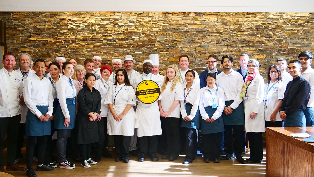 We’re pleased to announce that our Restaurant at Birmingham College of Food @UCBRestaurants has once again been awarded the AA Highly Commended College Rosette, rewarding high-quality food and exceptional delivery of service. @AARatedTrips

Read more: orlo.uk/JHRJ5