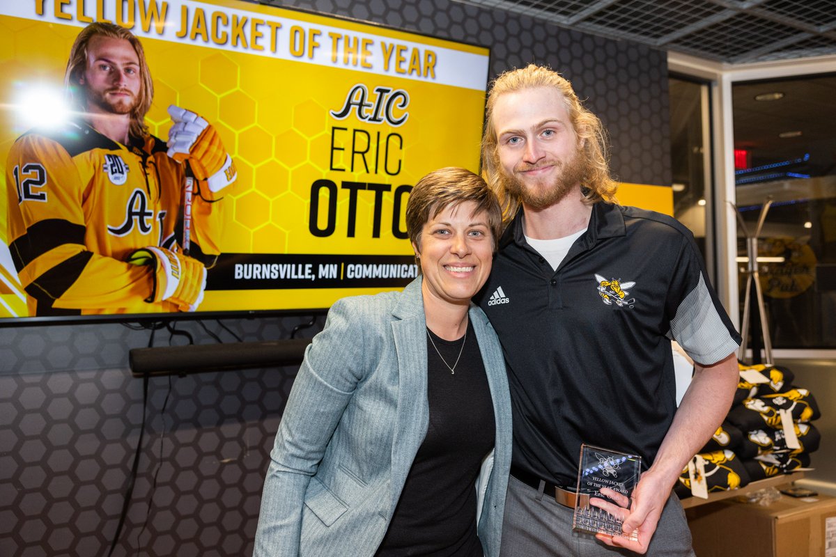 AIC Hockey tweet media