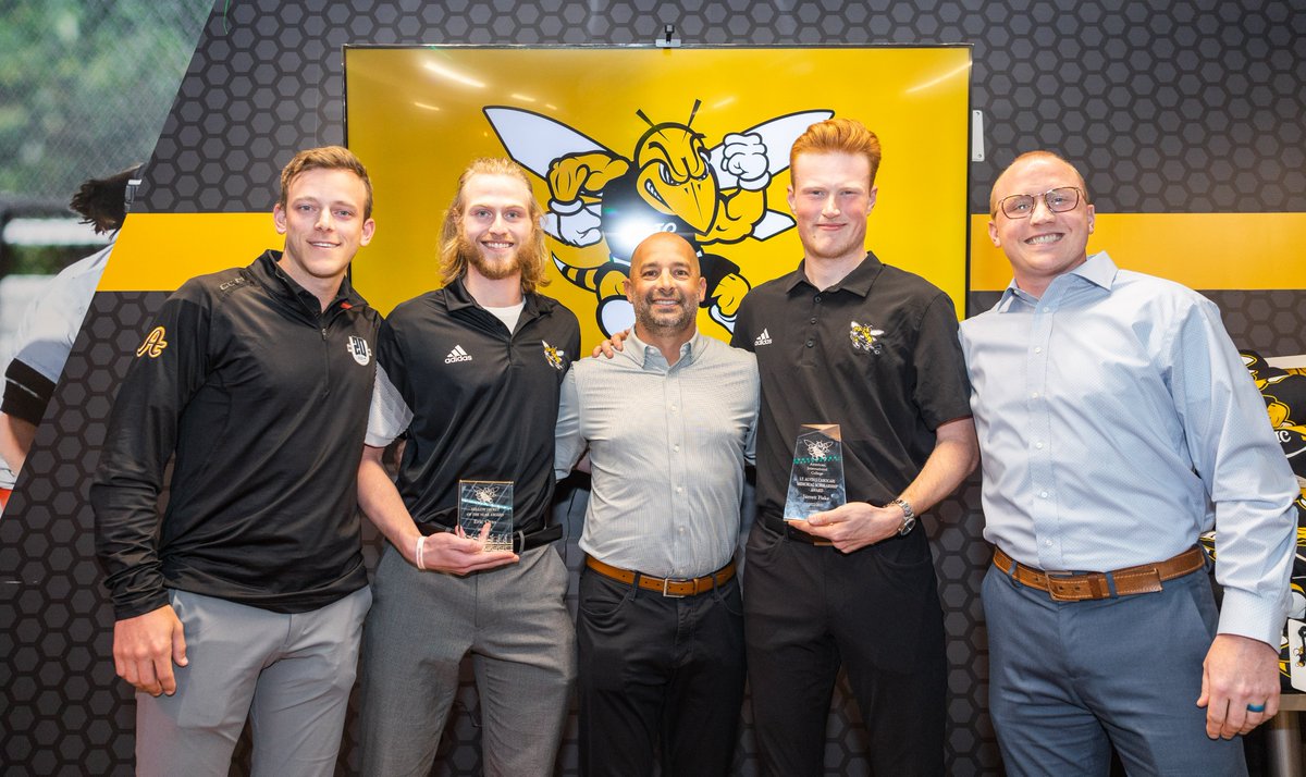 AIC Hockey tweet media