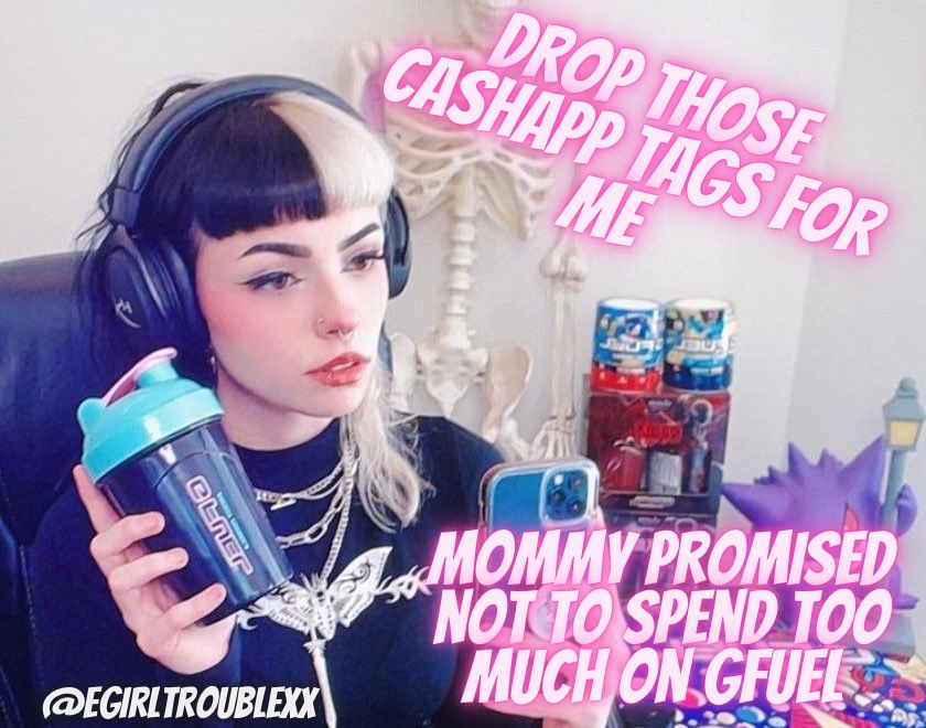 EgirlTroubleXx's tweet photo. You can totally trust me pet 💋 https://t.co/mwKF7GLy12