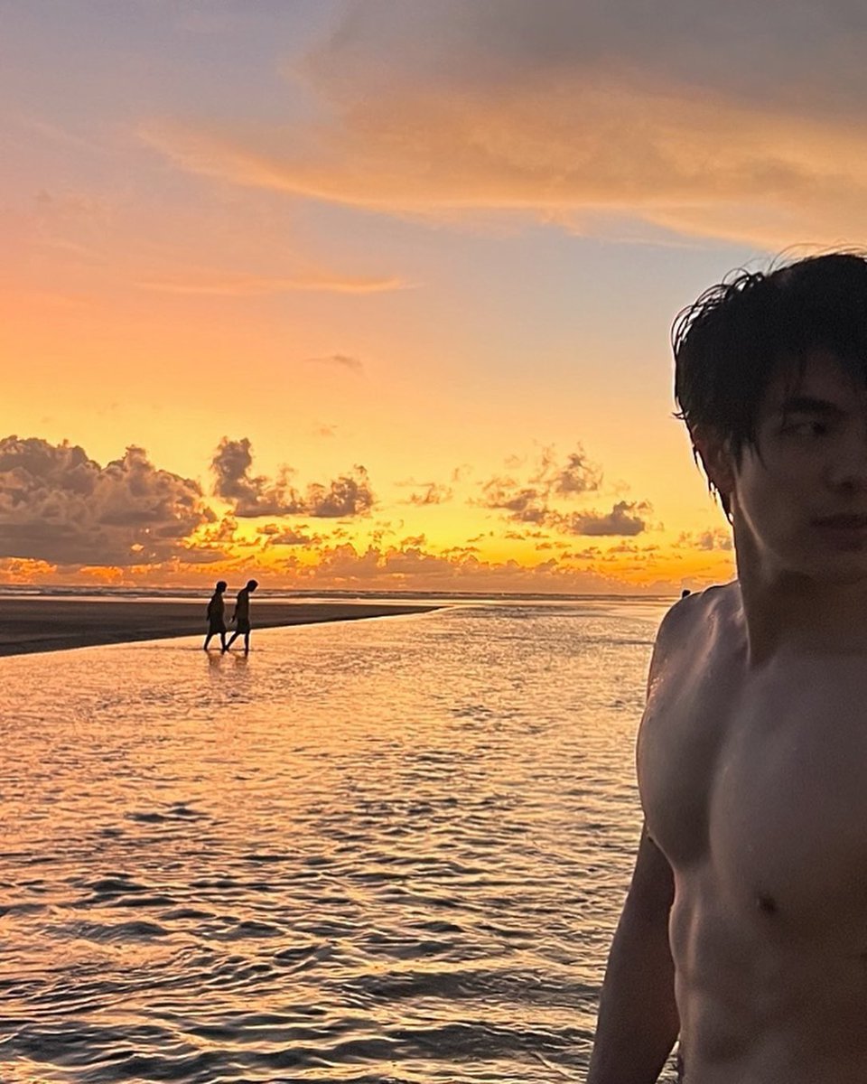 milephakphum's tweet photo. ,,, แทนที่จะเรียกร้องสิ่งต่างๆจากโลกทั้งใบ ทำไมเราไม่ใช้ความสามารถที่มีทำสิ่งต่างๆให้เกิดผล… 🙂🤘🏻 ,,,

Have A Lovely Night นะครับ

.
.
#GreenyRose
#MilePhakphum https://t.co/noZ3IqERuB