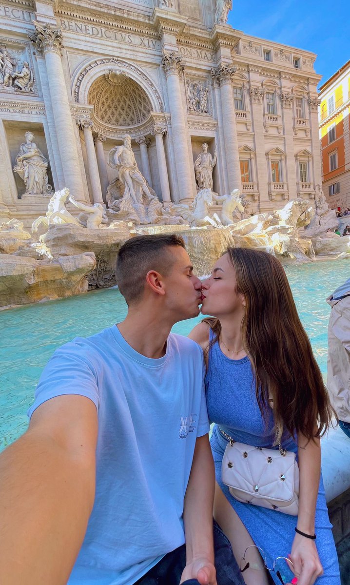 Nadiolas tweet media