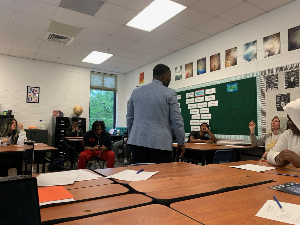 ClassicCityHS's tweet photo. Last Wednesday, students engaged in College &amp; Career Day! They attended college and career workshops, heard about opportunities in welding and entrepreneurship, and attended a booth fair! Thanks to all that attended and showed your support for Classic City High School! https://t.co/6NXkjPf4fF