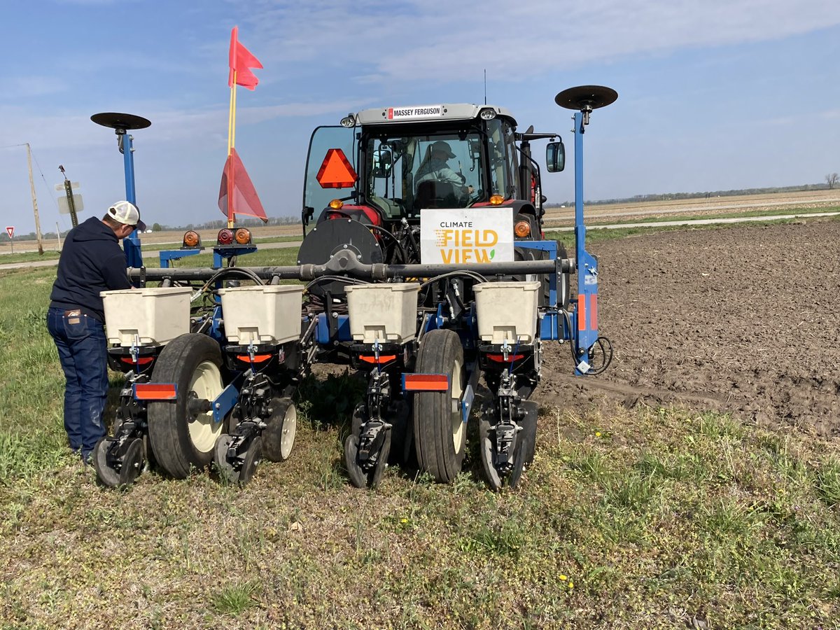AllianceAgSolu1's tweet photo. Corn show plot is in thanks to some great teammates @wadechannel14, @eagleagronomist and @adriane_dehn 

The @ChannelSeed pipeline is full of great genetics and new technologies.  Excited to watch and learn about 210-08, 212-02, 212-40, 214-40 and 215-70.  #PlacedToPerform https://t.co/0Zta4SsmXc