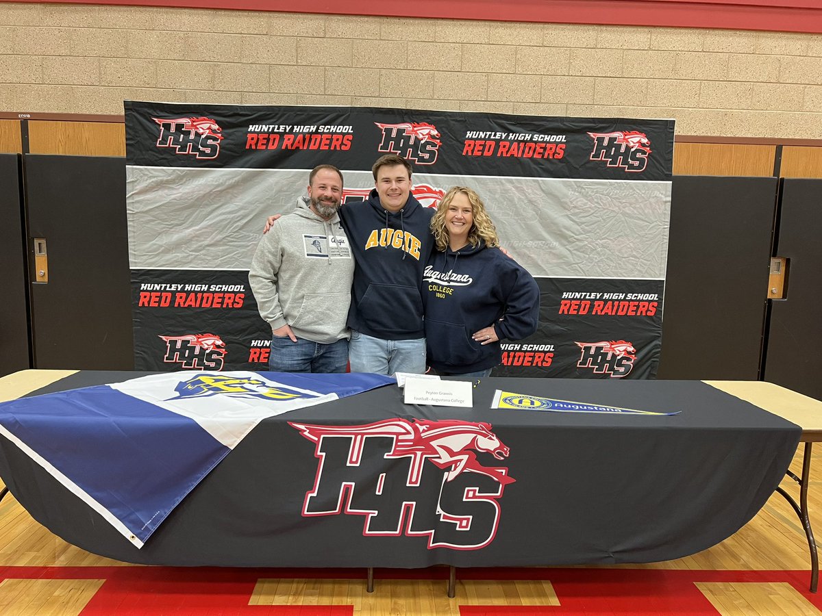 Officially signed to play <a href="/AugieILfootball/">Augustana Football</a>! Can’t wait for the first day of camp! I’m also so proud of all the men that signed next to me.