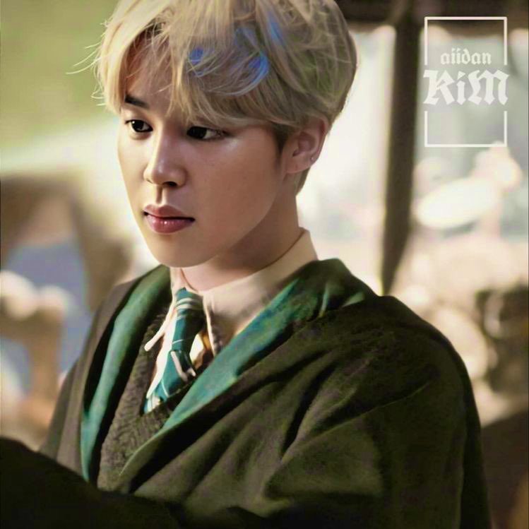 140503atdawnnnn's tweet image. We winning this or whaaatttt?!!? 

#HogwartsHouseCup_D2
#SlytherinJimin 
#streamFACE 
#AppleMusic