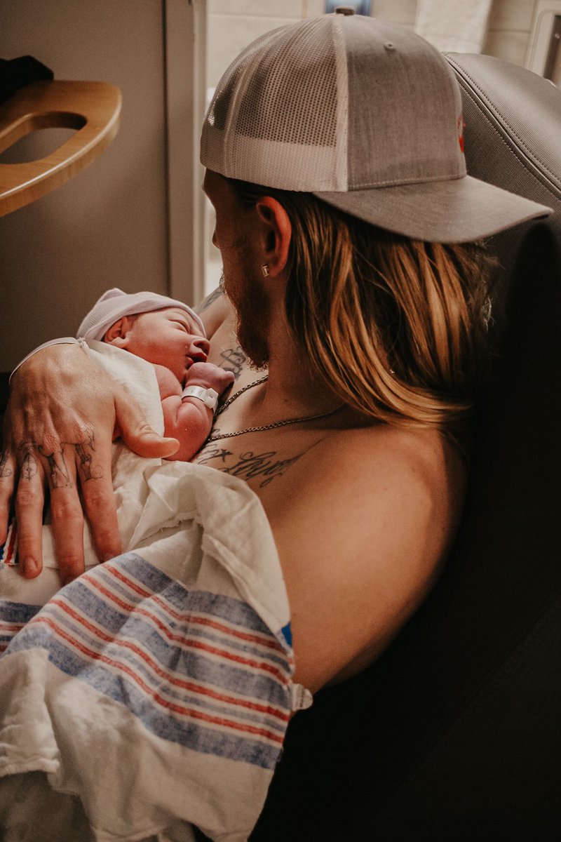 Perry24C's tweet photo. Now introducing.. ✨✨
Colson Thomas Perry
Born on April 29th, 2023 
6:59pm
7lbs 4.8oz
19 1/2” long https://t.co/LzpJ9YnWFb
