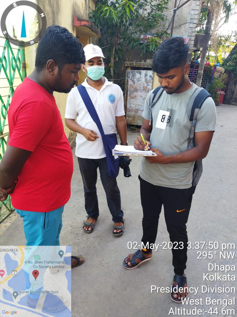 NssMorning's tweet photo. NSS unit of Bangabasi Morning College doing survey on 'Youth not in Formal Education or Regular Employment'at adopted village Tapuriaghata. #nssbmc @_NSSIndia @ConnectingNss @YASMinistry @rdnss_kolkata @pankajsinghips @PIBKolkata @PIB_India https://t.co/B9UCXoGYlB