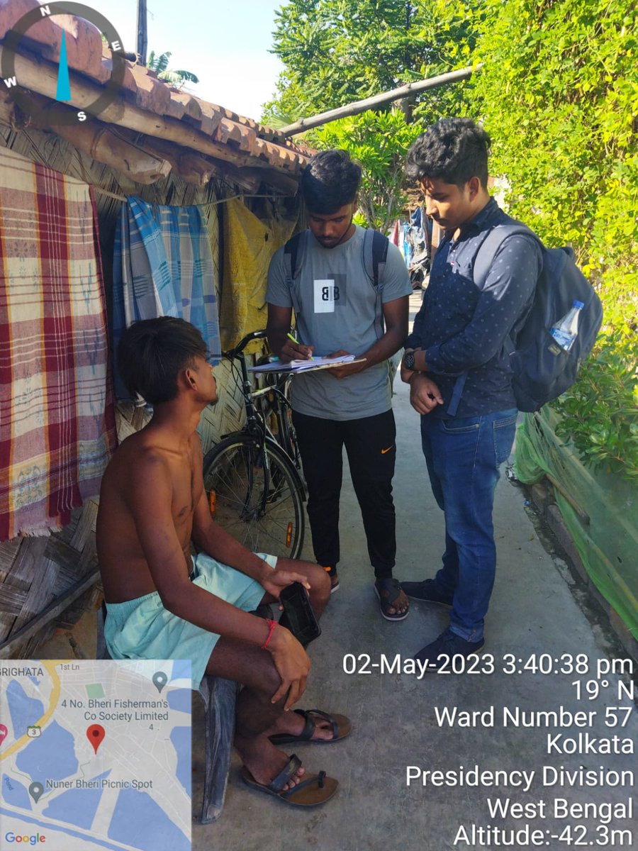 NssMorning's tweet photo. NSS unit of Bangabasi Morning College doing survey on 'Youth not in Formal Education or Regular Employment'at adopted village Tapuriaghata. #nssbmc @_NSSIndia @ConnectingNss @YASMinistry @rdnss_kolkata @pankajsinghips @PIBKolkata @PIB_India https://t.co/B9UCXoGYlB