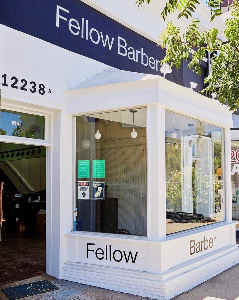 good morning Fellow Studio City 🤍 sitting pretty on Ventura Blvd.

#fellowbarber #losangelesbarbershop #la #studiocitybarber #barbershop instagr.am/p/Crvj9YIO5FD/