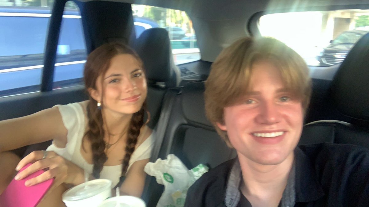 victoriadjk's tweet photo. this was me in a better time…. https://t.co/UsRCf95scS