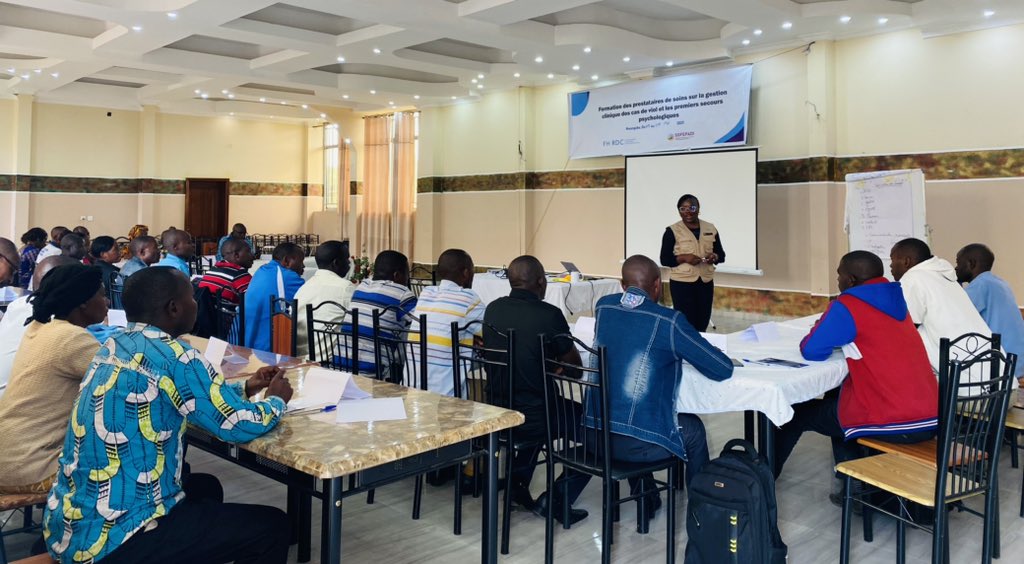 sofepadi's tweet photo. #HappeningNow #Rutshuru
#InvestHumanity
Formation de 3️⃣6️⃣ prestataires de soins venant de 1️⃣2️⃣ aires de santé de #Rwanguba sur la gestion clinique de cas de viol et les premiers secours psychologiques.
Cette formation de 4️⃣ jours, vise à améliorer la qualité de l’offre…(1/2) https://t.co/N6JjKKVr0O