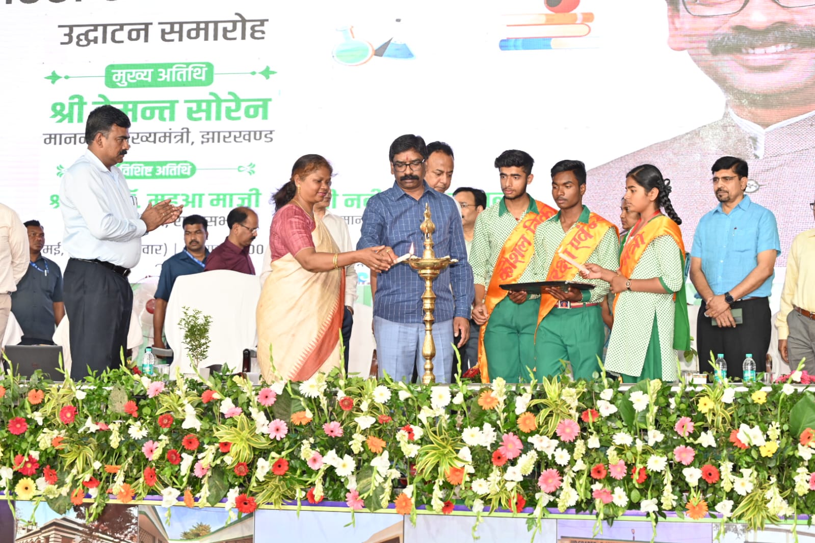 झारखंड में 25 हजार शिक्षकों की नियुक्ति जल्द: हेमंत सोरेन-Appointment of 25 thousand teachers in Jharkhand soon: Hemant Soren