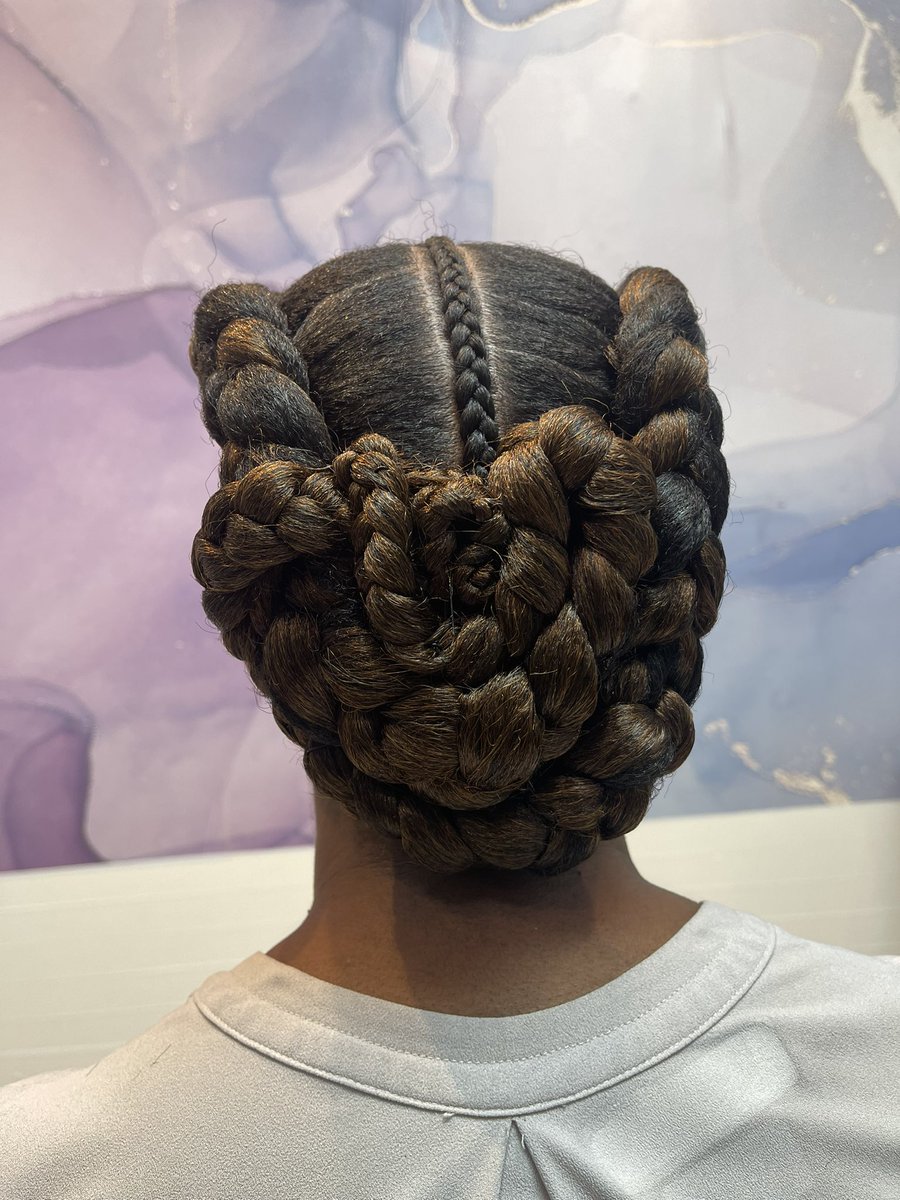 GiovonniLuxe's tweet image. #GL #GiovonniLuxe #conrows #NaturalHairstyle