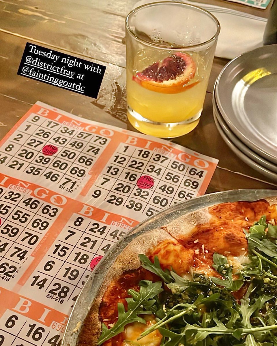 bingo, bar pies + cocktails = our Tuesday night ritual! 🍕🍹 join us tonight at 6:30pm for free #bingonight with @dcfray! 

📸: @demibobemi