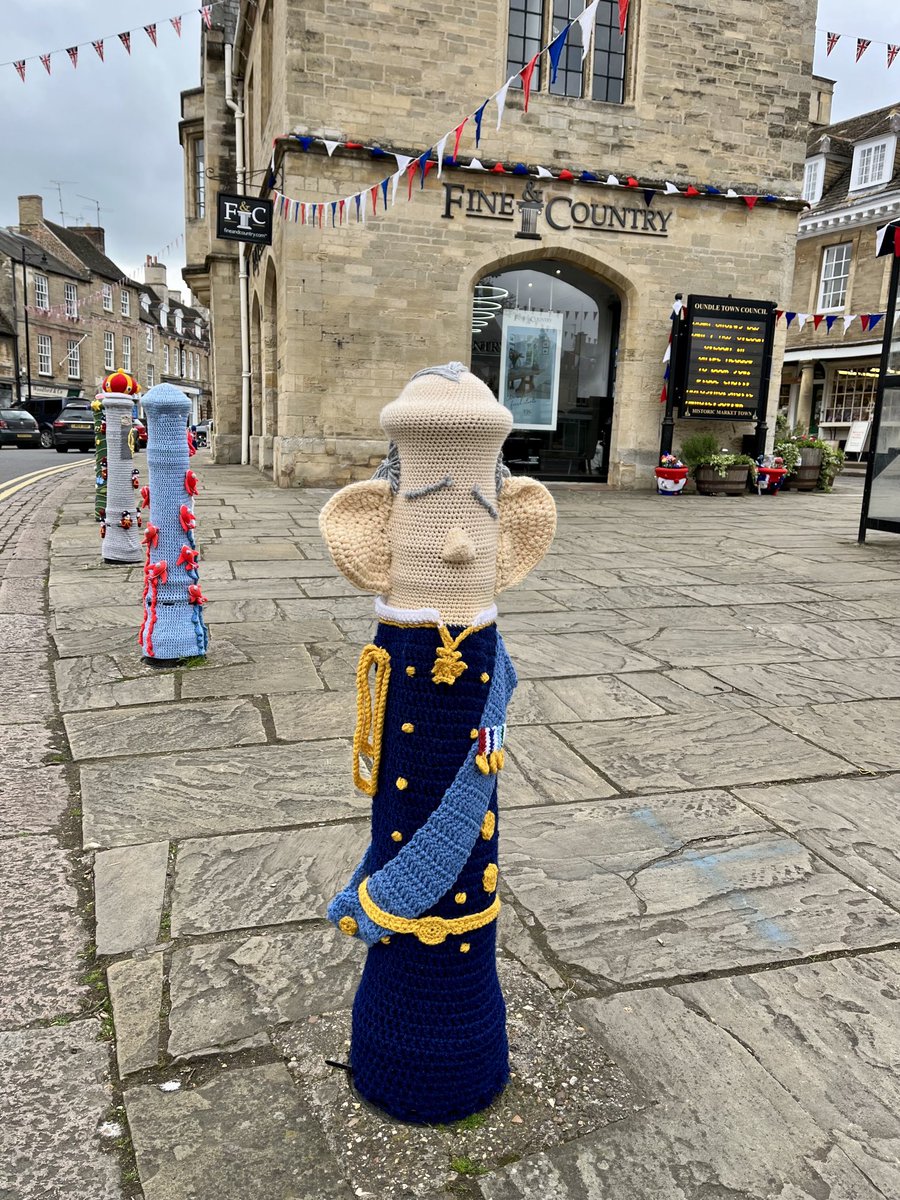TVNewsCaps📺📺📺📺📺 on Twitter "RT Kathryn11Baird Yarnbombing in Oundle."