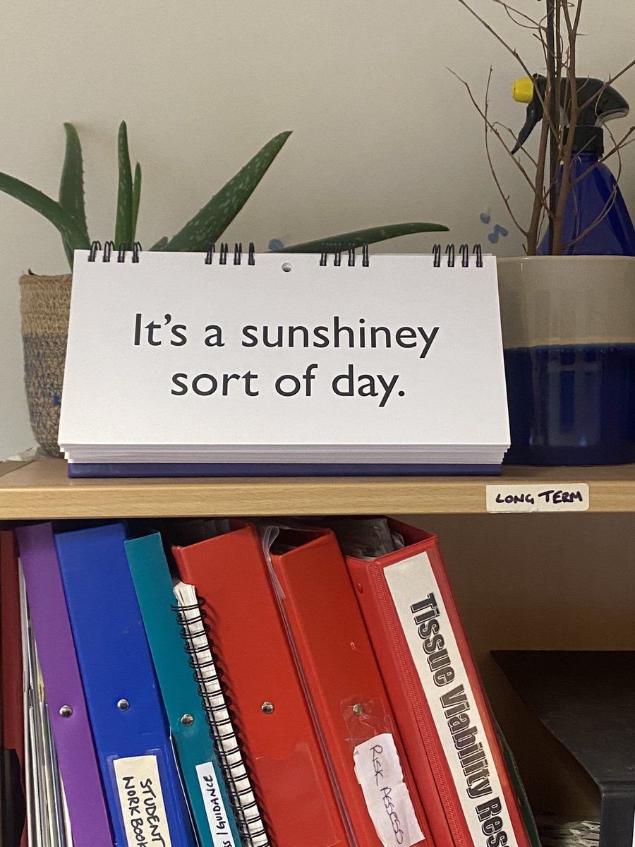 JoSSPDN's tweet photo. The mood for our team today, chosen by our lovely bank nurse Carrie! ☀️ https://t.co/ITdujBZEc2