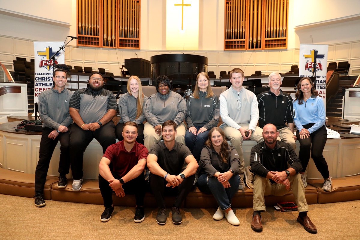aaronhogue's tweet photo. I'm beyond grateful for the Lord's grace on our FCA ministry here in Central KY @UofKFCA 

On Sunday night close to a 1,000 folk gathered for our annual FCA Victory Night to celebrate what God has done! 

@MarkRicht story was fantastic &amp; reminded us of the power of the Gospel!!! https://t.co/IRDsJOuYnC
