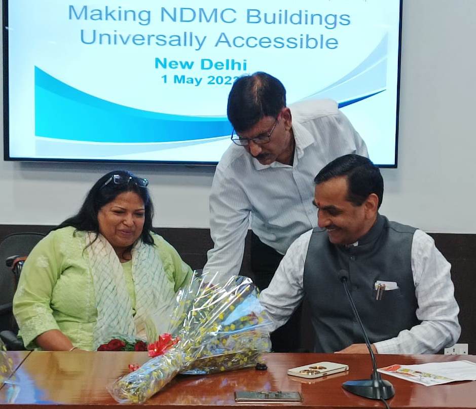 samarthyam's tweet photo. A big group of Engineers, Architects and Planners (approx. 78) trained by us @access_anjlee @nid_mad on #accessibiity of #builtenvironment to make NDMC buildings #accessible for persons with #disabilities.
Proud to partner from 2007-2023 with @tweetndmc @socialpwds @MSJE_AIC https://t.co/nuxkD0RRVn