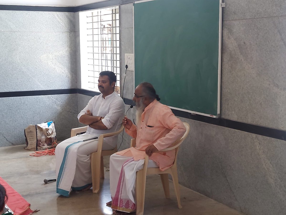 astitvam's tweet photo. #13
#RightVote
Today, I got an opportunity to be with the team, who were involved in performing Durga Sapthashathi Parayana with Sri Narendra ji in Shivamogga.
The awareness campaign about voting was well taken by the team & they’ve ensured us that they spread this campaign. https://t.co/GClyj7zZoX