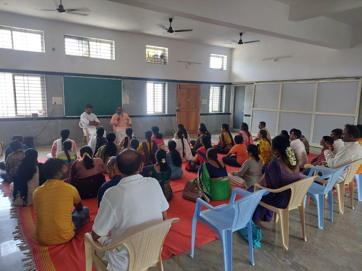 astitvam's tweet photo. #13
#RightVote
Today, I got an opportunity to be with the team, who were involved in performing Durga Sapthashathi Parayana with Sri Narendra ji in Shivamogga.
The awareness campaign about voting was well taken by the team & they’ve ensured us that they spread this campaign. https://t.co/GClyj7zZoX