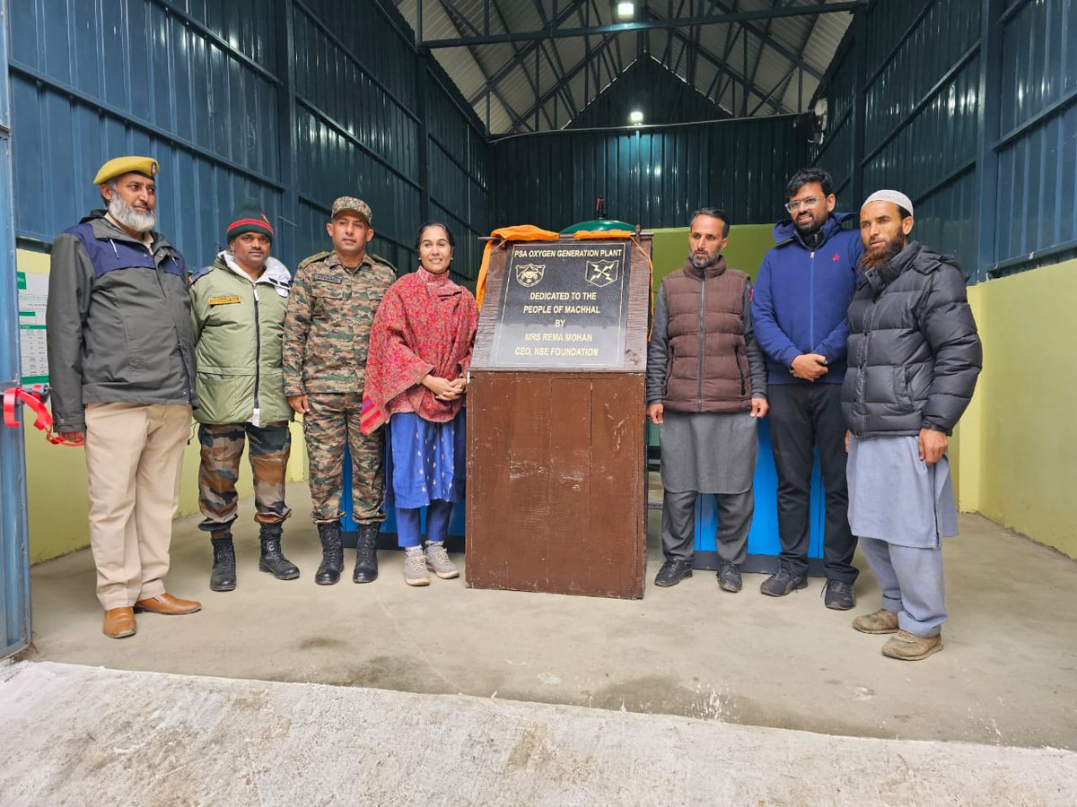 ChinarcorpsIA's tweet photo. #ChinarCorps in conjunction with NSE Foundation, Mumbai established 02 PSA Oxygen Generation Plants at Field Hospital, Nyari &amp; Sahi Memorial Hospital, Machhal, #Kupwara to further enhance #Medical infrastructure in remote regions of #Kashmir. 

#G20
@adgpi 
@NorthernComd_IA https://t.co/ohhtw4FPFq