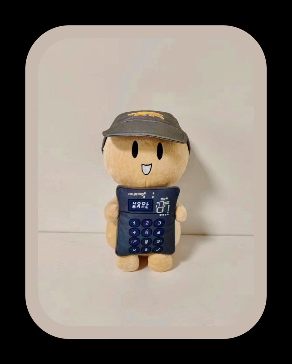 Coinkite's tweet photo. Meet Lil Hodler with @SATSCHIP 🎉

Only 100 units exist, each complete with a cloth tag and SATSCHIP for authenticity verification. Tap your phone to the @COLDCARDwallet and check the production number.

Get yours now before they're gone: https://t.co/Rlc24gIuXo. https://t.co/9wkGFxgyOK