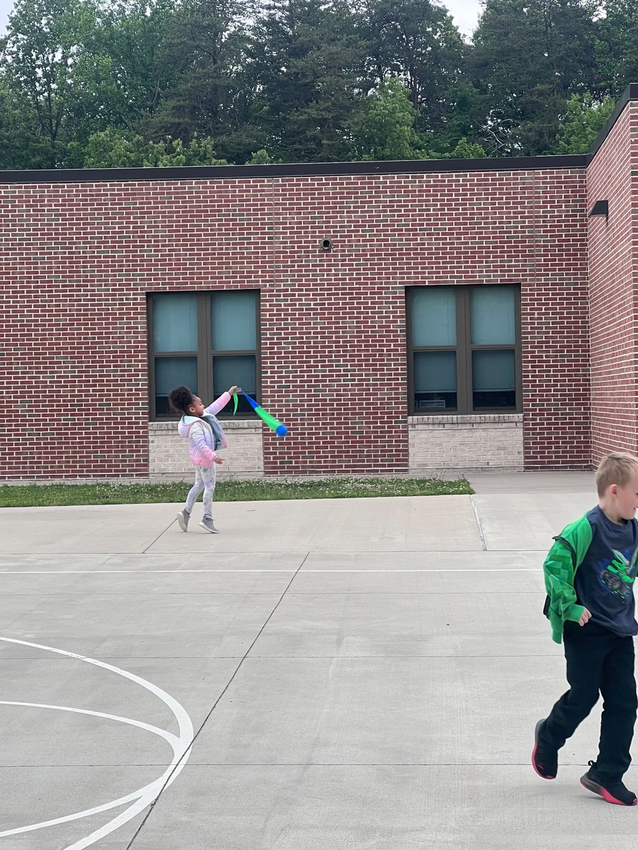 Mrs. LutjensLittleLearners tweet media
