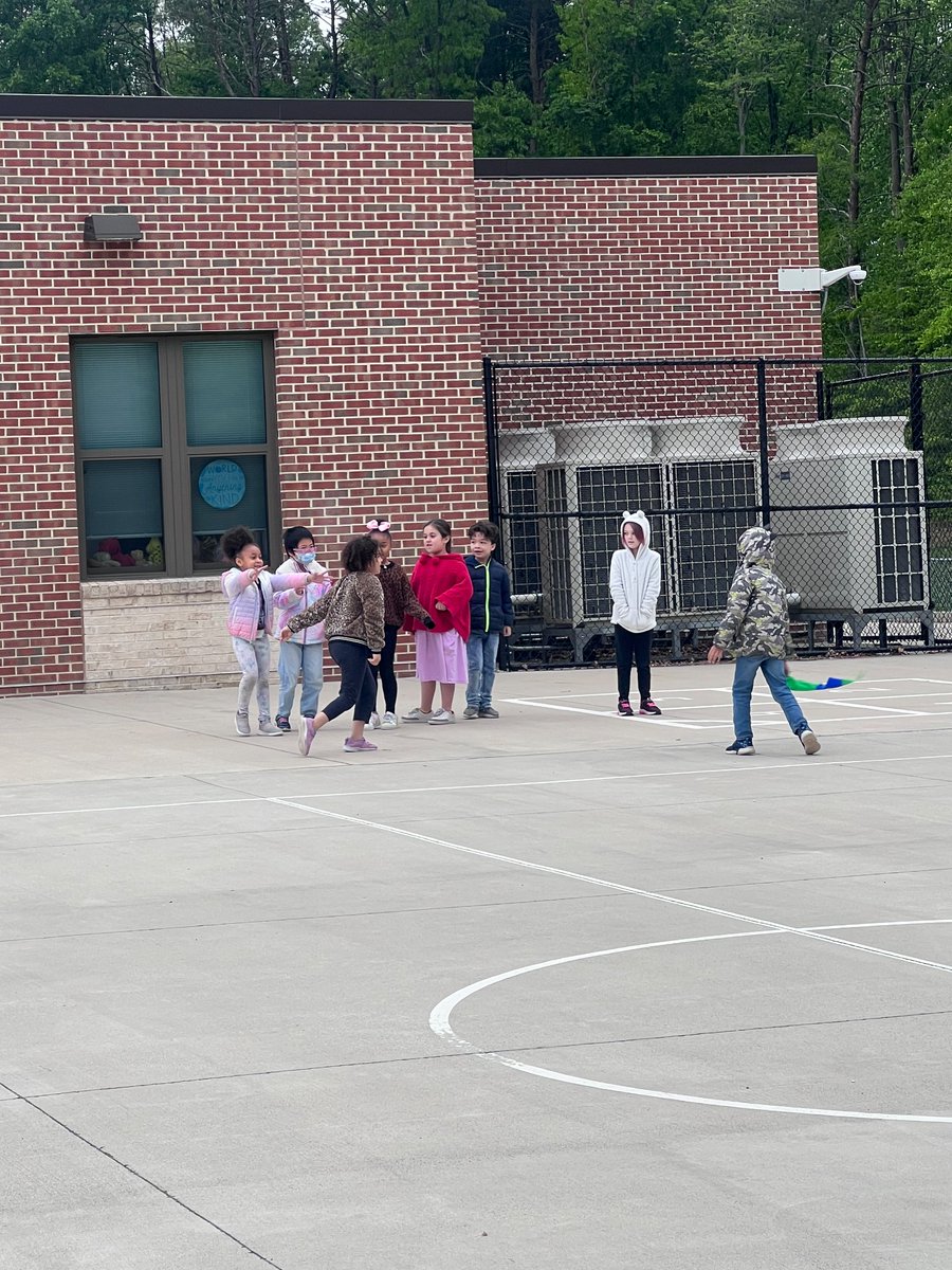 Mrs. LutjensLittleLearners tweet media