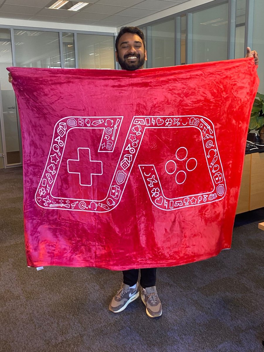 GameDriveNL's tweet photo. Whether we are hard at work or just playing some video games in our free time, all of us at Game Drive will be cozy with our brand-new custom blankets sporting the Game Drive logo! 🍵

#GameDriveNL #IndieDev #GameDev #Cozy https://t.co/uJI3ltA2uK