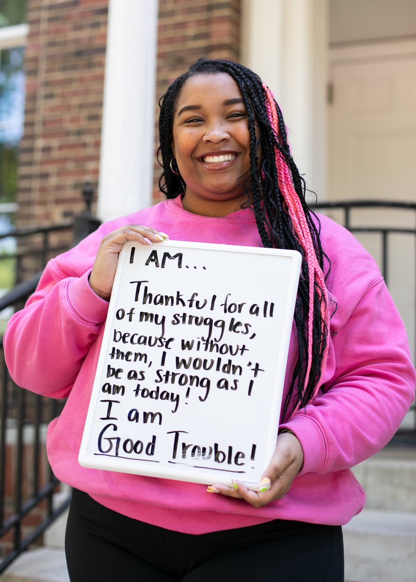 Today’s flowers go to Camryn Smith! As a Human Rights major, Camryn participated in BLM@SMU, Student Senate, and Alpha Kappa Alpha Inc. 

Congratulations, Camryn💓
