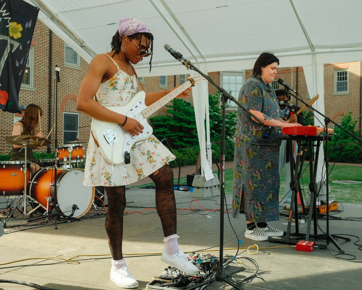 ouxband.bsky.social (@ouxband) on Twitter photo we had so much fun playing WCWM fest at William and Mary! thanks for the pix <a href="/brieflyonearth/">guess i’ll call you ‘rip torn’</a> we had so much fun playing WCWM fest at William and Mary! thanks for the pix <a href="/brieflyonearth/">guess i’ll call you ‘rip torn’</a>