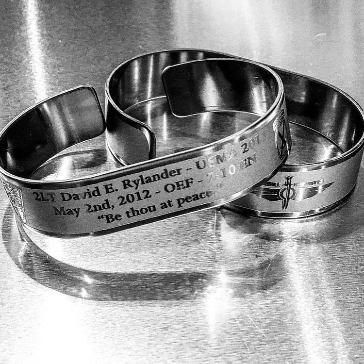 On this day in 2012, our brother, 2LT David Rylander, was taken from us while serving in support of OEF. He was 23 years old. Be thou at peace David.

steel-hearts.org/usma-2011/davi…

For every bracelet sold, $10 will be donated to the USO in his memory.

#ClassOf2011 #ForFreedomWeFight