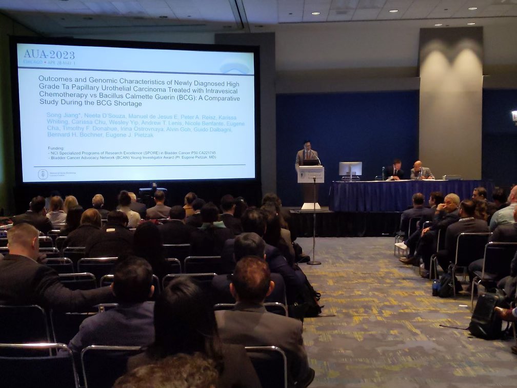UrologyMSK's tweet photo. Our amazing group of fellows presenting at the #AUA2023 ! Special congrats to @CChuMD for winning best poster at her session! https://t.co/pwKraOaWAy